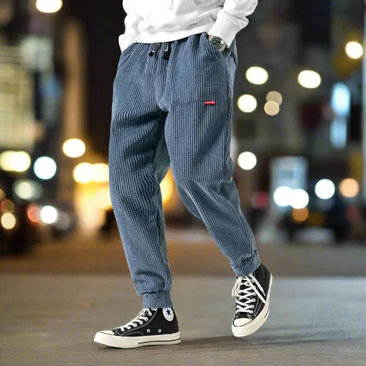 Konrad - moderne, weite cordhose