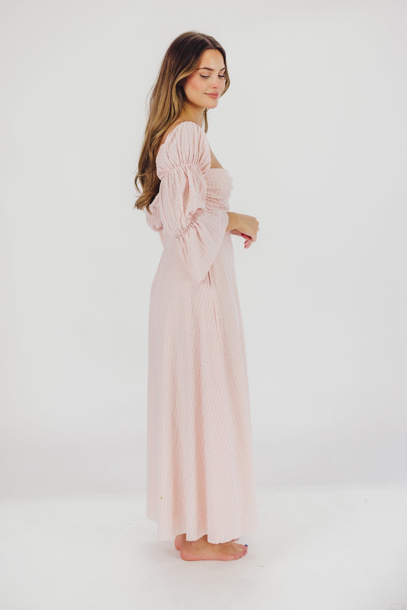 Corrine – langes Kleid mit rüschenärmeln und taschen – ballerina-pink – stoßfest