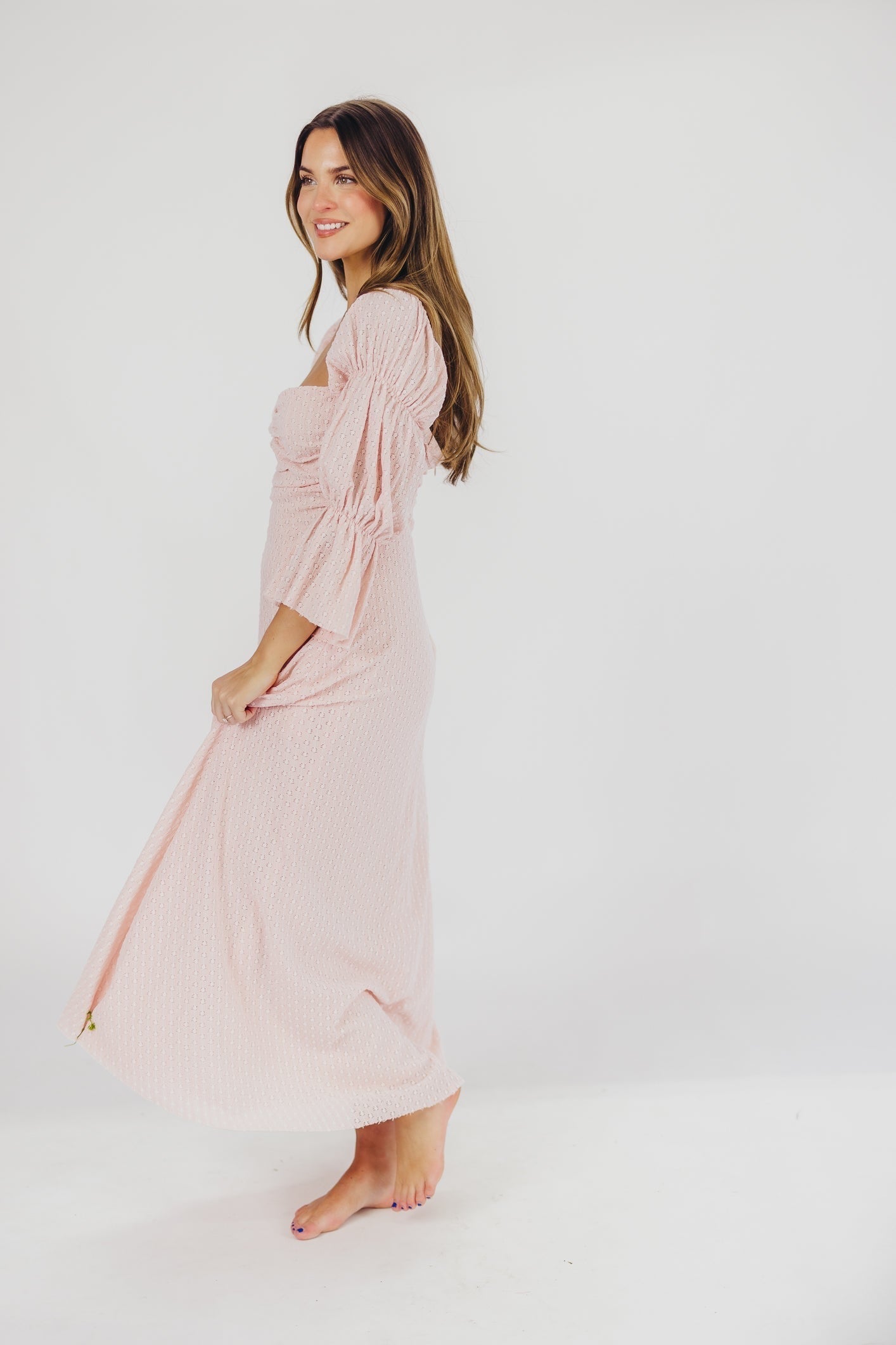 Corrine – langes Kleid mit rüschenärmeln und taschen – ballerina-pink – stoßfest