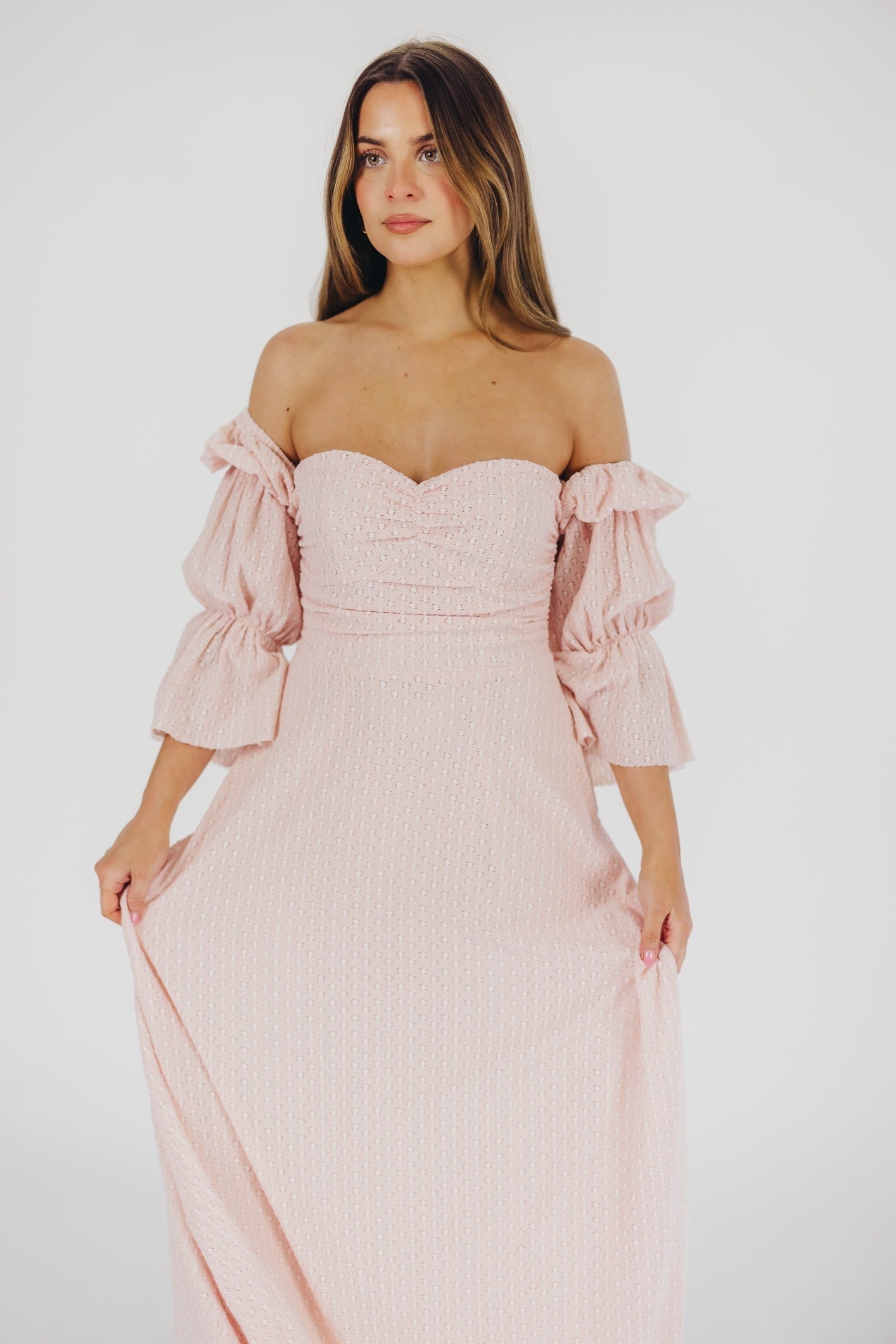 Corrine – langes Kleid mit rüschenärmeln und taschen – ballerina-pink – stoßfest