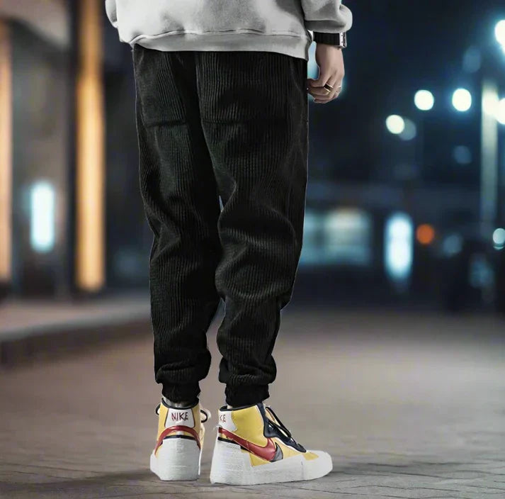 Konrad - moderne, weite cordhose