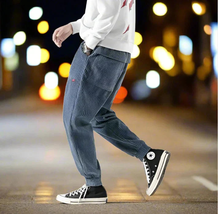 Konrad - moderne, weite cordhose