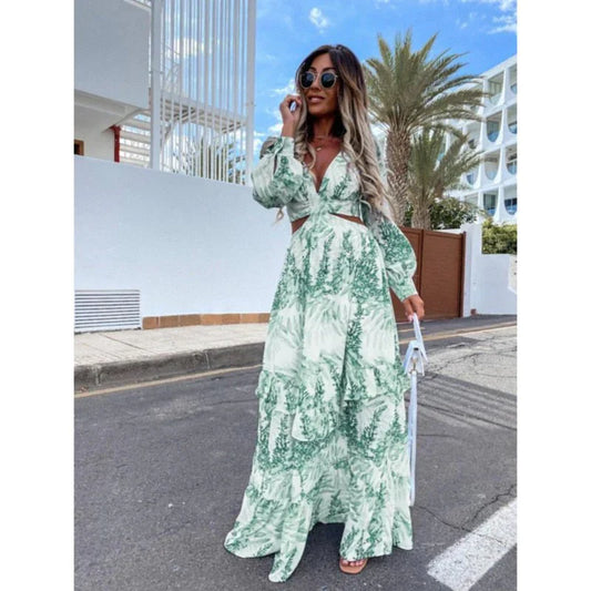Sommerliches maxikleid mit ausschnitt | Cathriona