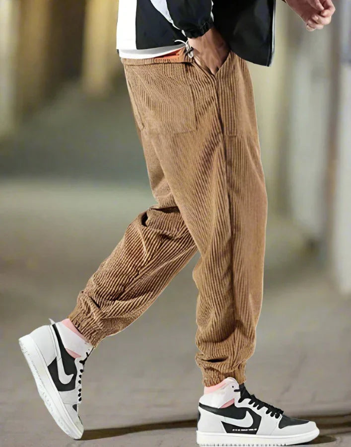 Konrad - moderne, weite cordhose
