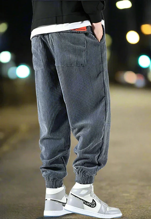 Konrad - moderne, weite cordhose